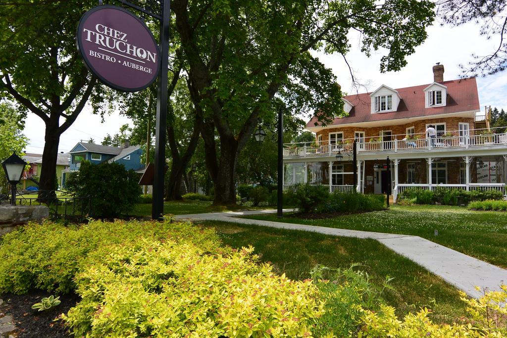 Chez Truchon Bistro-Auberge La Malbaie Luaran gambar
