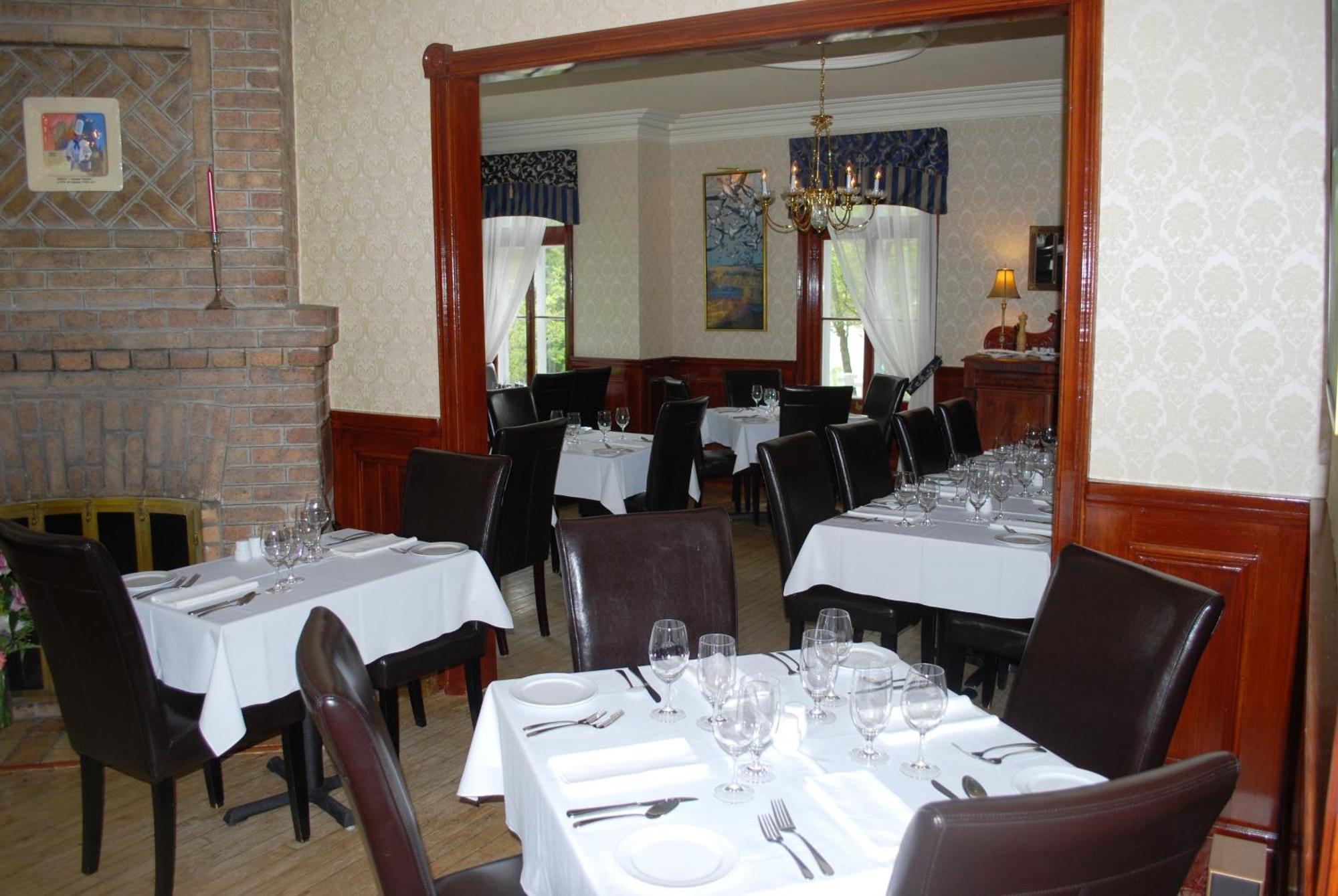 Chez Truchon Bistro-Auberge La Malbaie Luaran gambar