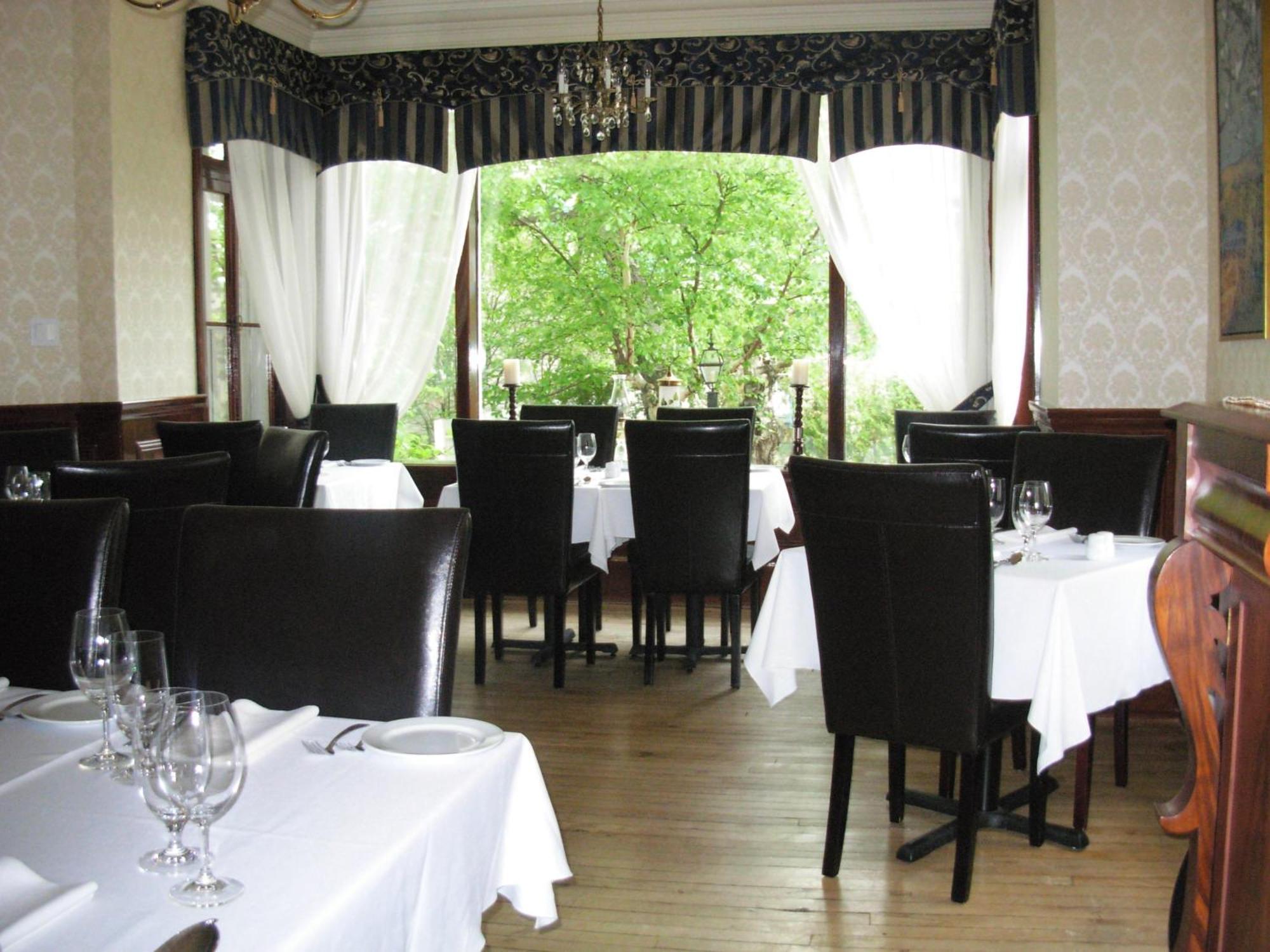Chez Truchon Bistro-Auberge La Malbaie Luaran gambar
