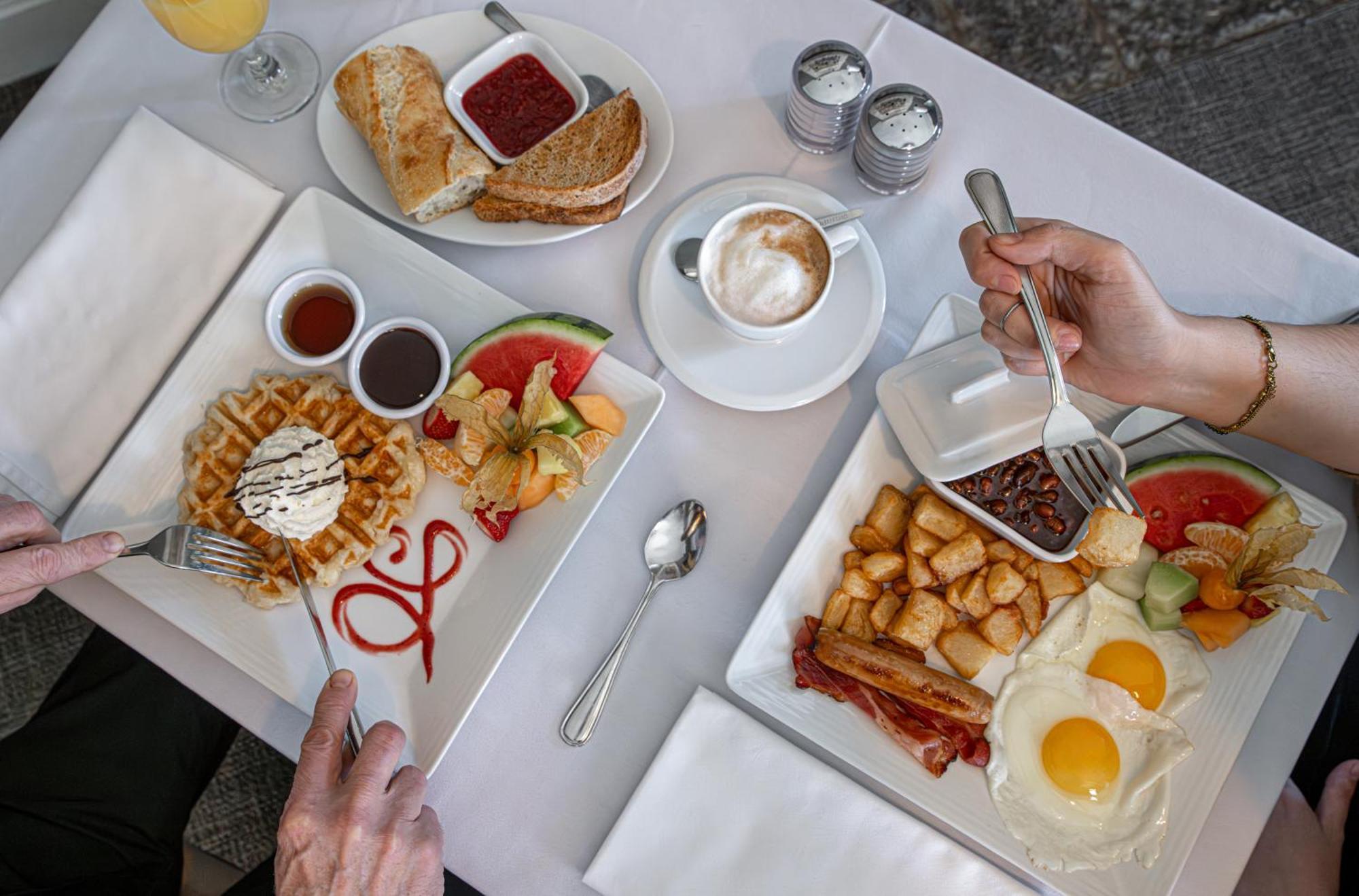 Chez Truchon Bistro-Auberge La Malbaie Luaran gambar