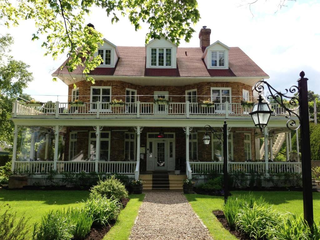 Chez Truchon Bistro-Auberge La Malbaie Luaran gambar