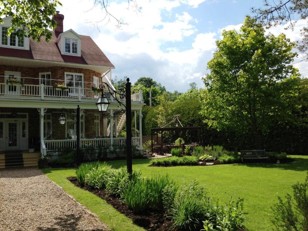 Chez Truchon Bistro-Auberge La Malbaie Luaran gambar